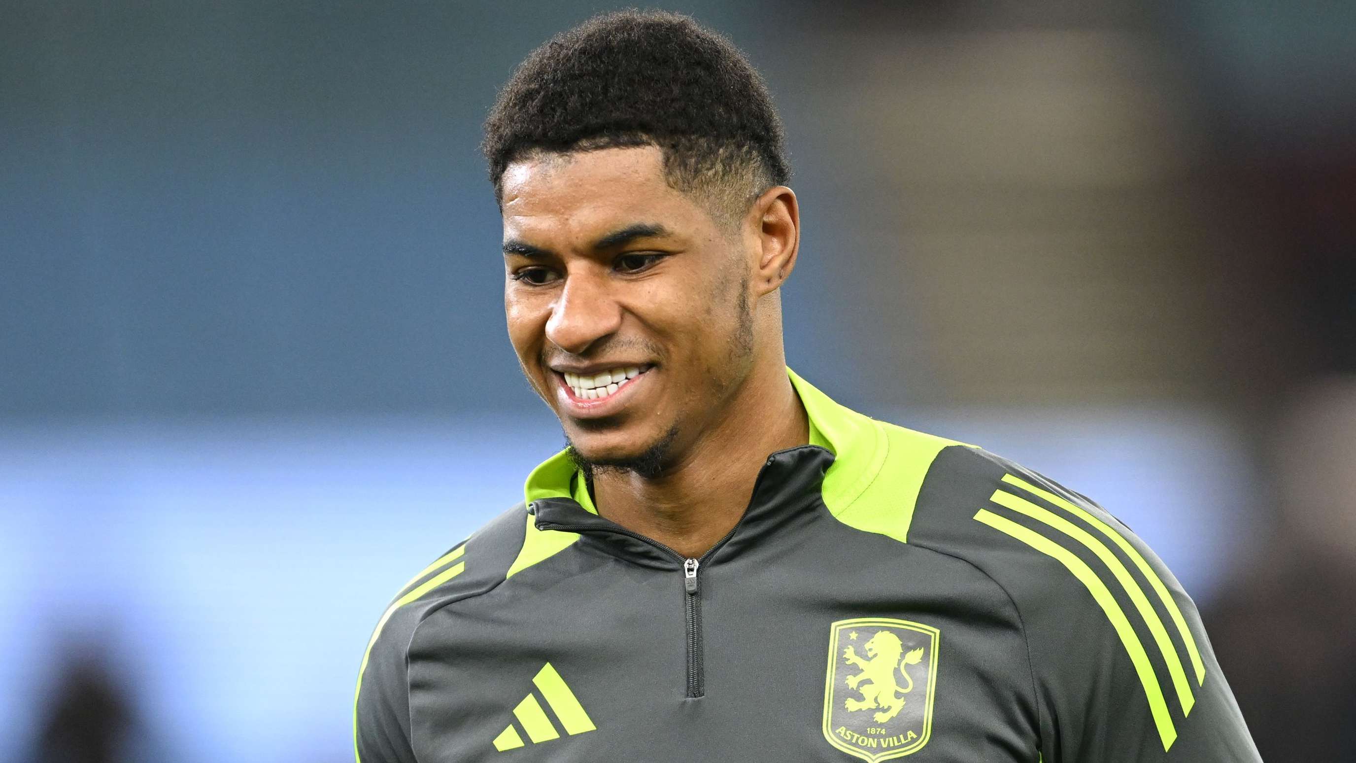 随着社交媒 随着社交媒